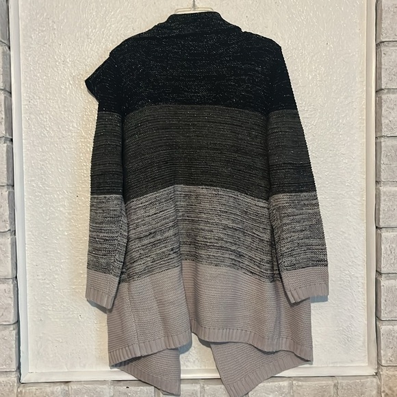 NWT Anna Rose black and gray and silver cardigan size large - Picture 5 of 6